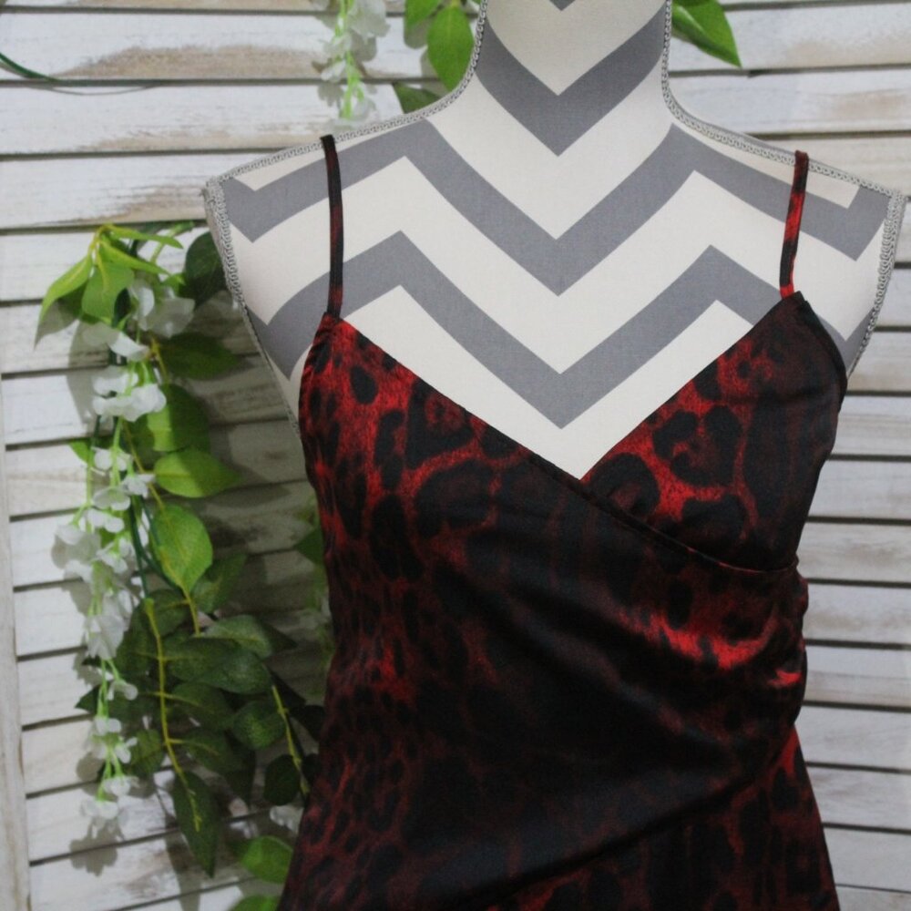 Pretty little thing red/black leopard print slip dress (944) - Picture 3 of 16